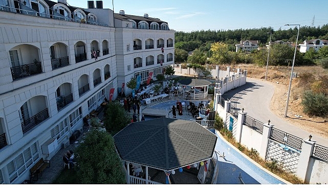 Nilüfer’de Yaşlılar Günü’nde kalpler gençleşti