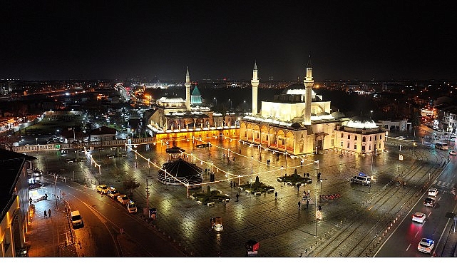 Konya Büyükşehir’in Şeb-i Arus Haftasına Özel Aydınlatmaları Şehri Renklendirdi