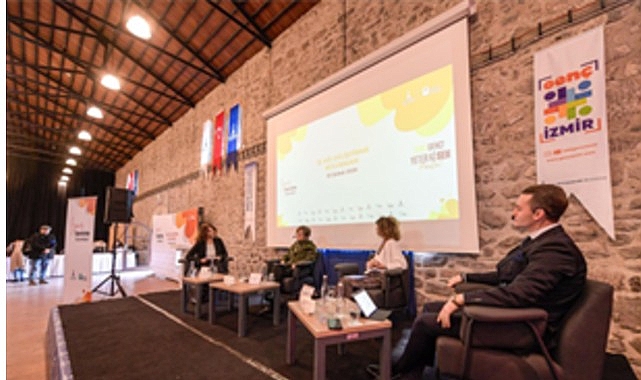 “İzmir Seninle” ile gençlere güçlü kariyer köprüsü