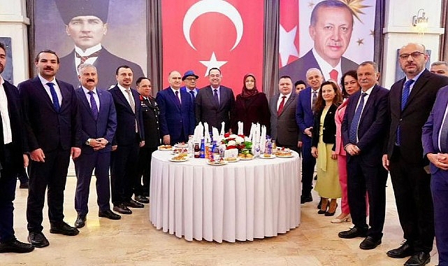 Manisa Protokolü Bayramlaşma Töreninde Bir Araya Geldi