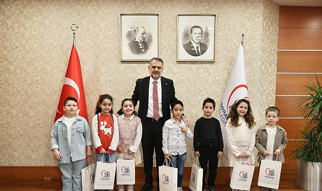 Bayrampaşa’da 23 Nisan coşkusu