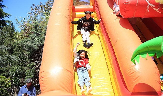 Kadıköy’de 23 Nisan karnavalı: Dört parkta yüzlerce etkinlik