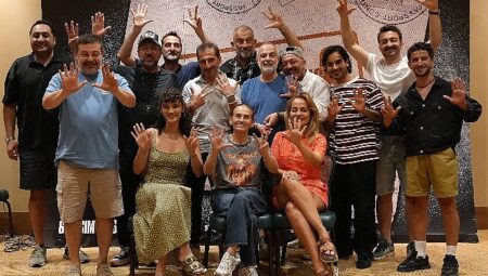 Çakallarla Dans 8: Şututgart Çıkarması ekibinin okuma provası bol kahkahayla geçti