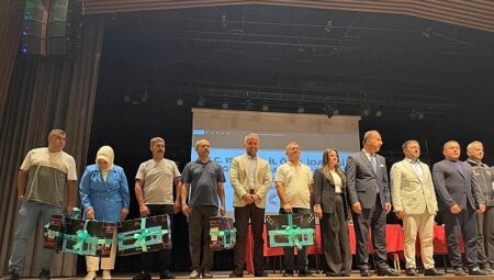 Isparta’da Dijital Eşitliğe Destek: 1000 Bilgisayar Kamu Kurumları ve Sosyal Yaşam Alanlarına Kazandırıldı