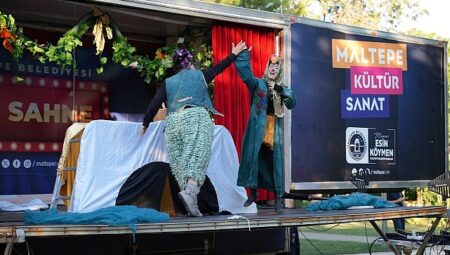 Maltepe’de gezici yaz tiyarosu başladı