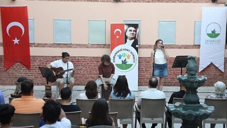 Osmangazi’de Şadırvanlı Han’ın Tarihi Atmosferinde Ritimler Yükseldi