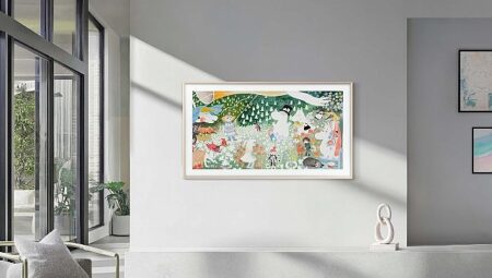 Samsung Art Store, yeni küresel iş birliği ile Moominlerin büyülü dünyasını sanatseverlerle buluşturuyor