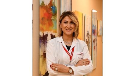 Baş Dönmesi ve Mide Bulantısı Kadınlarda Kalp Krizi Belirtisi Olabilir