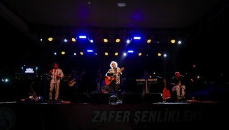 Ören’de Yeni Türkü ile Nostalji Rüzgârları Esti