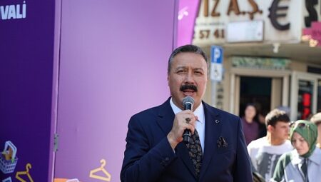 Alışveriş festivali Gölcük’te ticareti canlandırdı