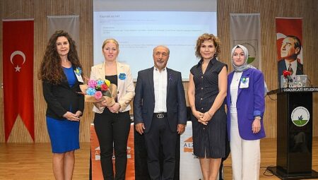 Alzheimer’de Erken Tanının Önemi Osmangazi’de Konuşuldu