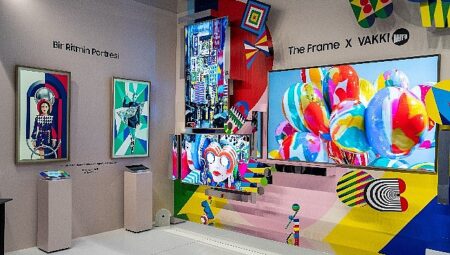 Samsung, Contemporary Istanbul’da sanat ve teknolojiyi bir araya getiriyor, Güney Koreli multidisipliner sanatçı Vakki’nin eserlerini sanatseverlerle buluşturuyor
