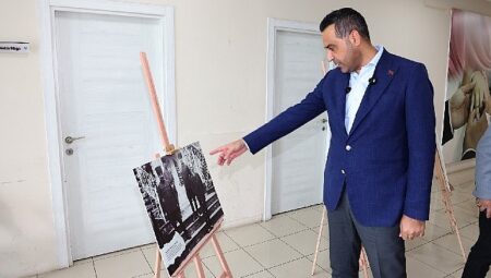 Çiğli’de Cumhuriyet Coşkusu Fotoğraf Sergisi ve Sinema Gösterimiyle Taçlandı