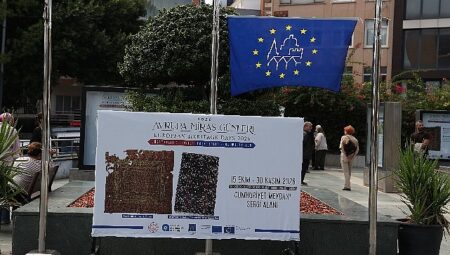 Döşemealtı halılarının hikâyesi Cumhuriyet Meydanı’nda