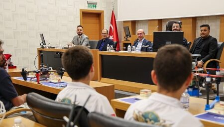 TEKNOFEST 2026’da Selçuklu’ya Gurur Yaşatan Takımlardan Başkan Pekyatırmacı’ya Ziyaret